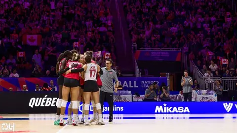 Photo 340 de l'album Ligue des Nations de Volleyball (VNL) – Jour 5 – Québec 2026
