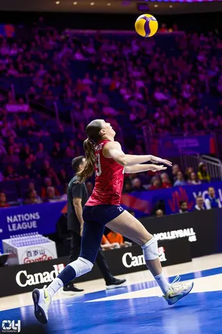Photo 19 de l'album Ligue des Nations de Volleyball (VNL) – Jour 5 – Québec 2026