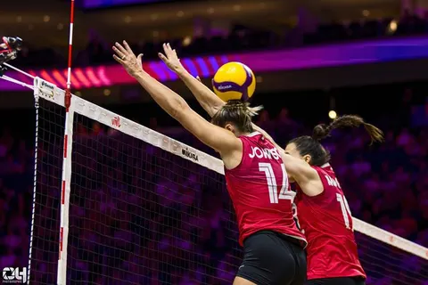 Photo 230 de l'album Ligue des Nations de Volleyball (VNL) – Jour 5 – Québec 2026