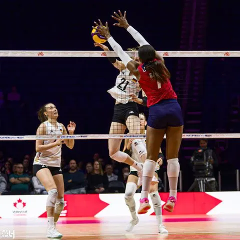 Photo 45 de l'album Ligue des Nations de Volleyball (VNL) – Jour 5 – Québec 2026