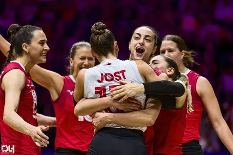 Photo 256 de l'album Ligue des Nations de Volleyball (VNL) – Jour 5 – Québec 2026
