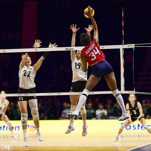 Photo 74 de l'album Ligue des Nations de Volleyball (VNL) – Jour 5 – Québec 2026