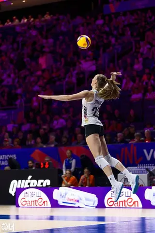 Photo 66 de l'album Ligue des Nations de Volleyball (VNL) – Jour 5 – Québec 2026