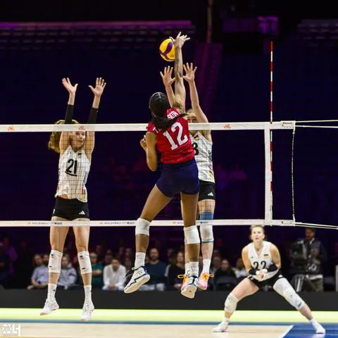 Photo 21 de l'album Ligue des Nations de Volleyball (VNL) – Jour 5 – Québec 2026