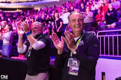 Photo 283 de l'album Ligue des Nations de Volleyball (VNL) – Jour 5 – Québec 2026
