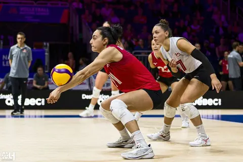 Photo 324 de l'album Ligue des Nations de Volleyball (VNL) – Jour 5 – Québec 2026