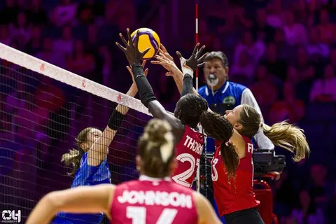 Photo 294 de l'album Ligue des Nations de Volleyball (VNL) – Jour 5 – Québec 2026