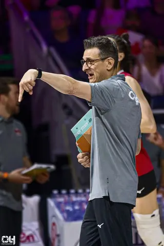 Photo 243 de l'album Ligue des Nations de Volleyball (VNL) – Jour 5 – Québec 2026