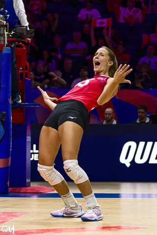 Photo 298 de l'album Ligue des Nations de Volleyball (VNL) – Jour 5 – Québec 2026