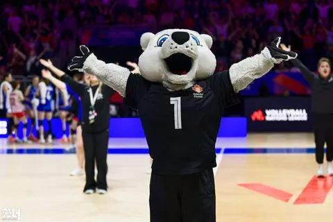 Photo 279 de l'album Ligue des Nations de Volleyball (VNL) – Jour 5 – Québec 2026