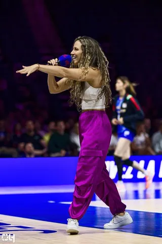 Photo 381 de l'album Ligue des Nations de Volleyball (VNL) – Jour 5 – Québec 2026
