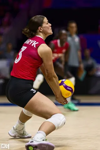 Photo 157 de l'album Ligue des Nations de Volleyball (VNL) – Jour 5 – Québec 2026