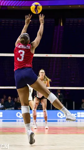 Photo 41 de l'album Ligue des Nations de Volleyball (VNL) – Jour 5 – Québec 2026