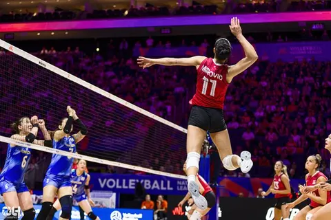 Photo 224 de l'album Ligue des Nations de Volleyball (VNL) – Jour 5 – Québec 2026