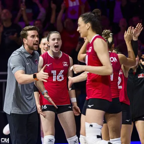 Photo 362 de l'album Ligue des Nations de Volleyball (VNL) – Jour 5 – Québec 2026