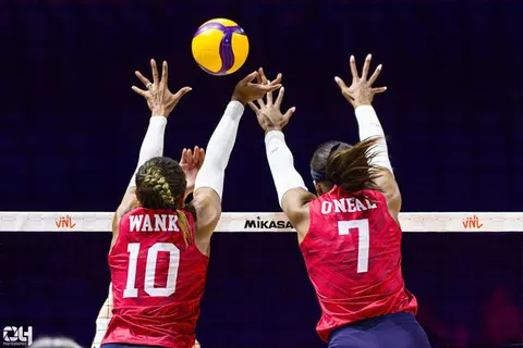 Photo 42 de l'album Ligue des Nations de Volleyball (VNL) – Jour 5 – Québec 2026