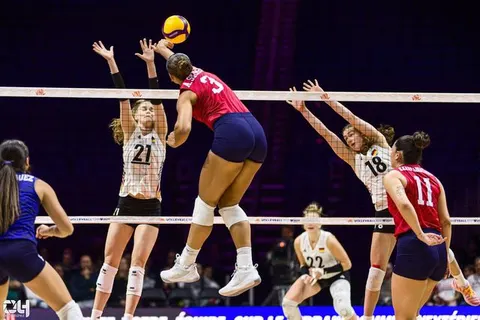 Photo 44 de l'album Ligue des Nations de Volleyball (VNL) – Jour 5 – Québec 2026