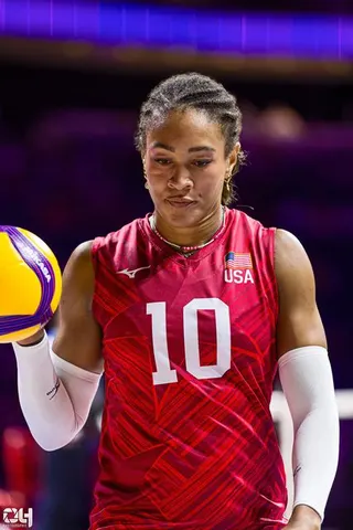 Photo 30 de l'album Ligue des Nations de Volleyball (VNL) – Jour 5 – Québec 2026