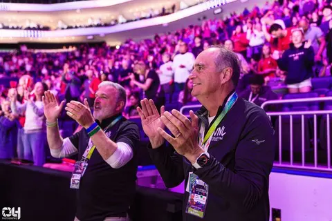 Photo 284 de l'album Ligue des Nations de Volleyball (VNL) – Jour 5 – Québec 2026