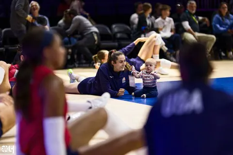 Photo 105 de l'album Ligue des Nations de Volleyball (VNL) – Jour 5 – Québec 2026