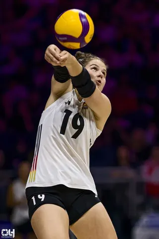 Photo 91 de l'album Ligue des Nations de Volleyball (VNL) – Jour 5 – Québec 2026
