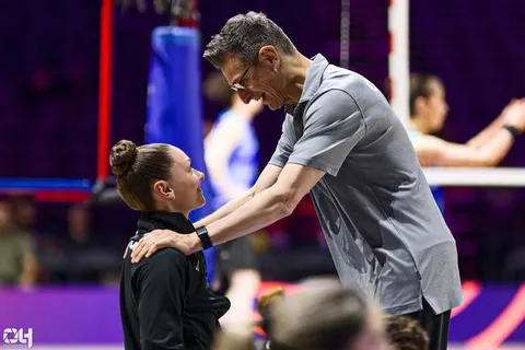 Photo 121 de l'album Ligue des Nations de Volleyball (VNL) – Jour 5 – Québec 2026