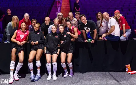 Photo 404 de l'album Ligue des Nations de Volleyball (VNL) – Jour 5 – Québec 2026