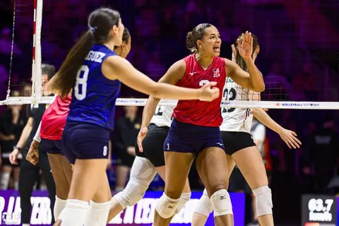 Photo 35 de l'album Ligue des Nations de Volleyball (VNL) – Jour 5 – Québec 2026