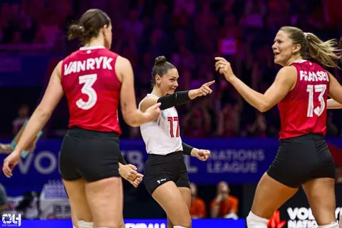 Photo 194 de l'album Ligue des Nations de Volleyball (VNL) – Jour 5 – Québec 2026