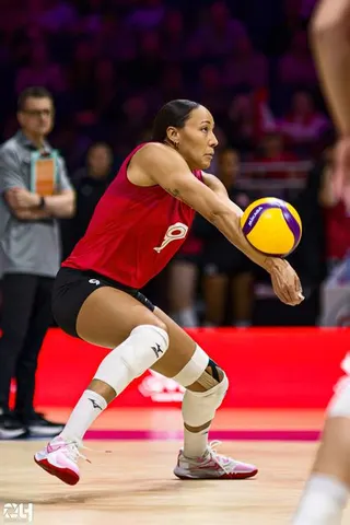 Photo 176 de l'album Ligue des Nations de Volleyball (VNL) – Jour 5 – Québec 2026