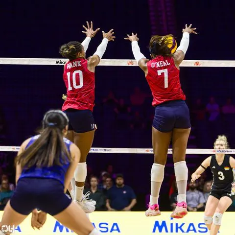 Photo 48 de l'album Ligue des Nations de Volleyball (VNL) – Jour 5 – Québec 2026