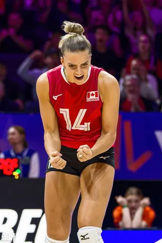 Photo 353 de l'album Ligue des Nations de Volleyball (VNL) – Jour 5 – Québec 2026