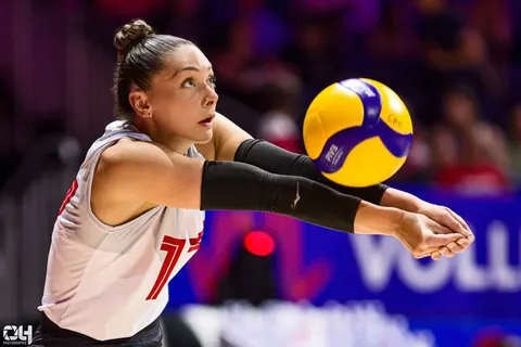 Photo 129 de l'album Ligue des Nations de Volleyball (VNL) – Jour 5 – Québec 2026