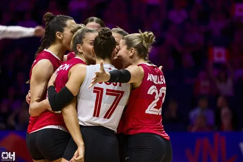 Photo 262 de l'album Ligue des Nations de Volleyball (VNL) – Jour 5 – Québec 2026