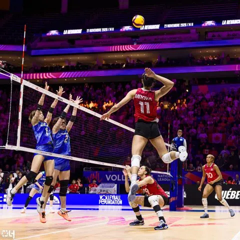 Photo 344 de l'album Ligue des Nations de Volleyball (VNL) – Jour 5 – Québec 2026