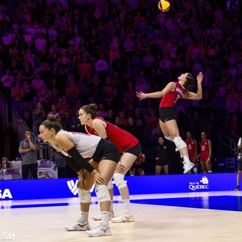 Photo 341 de l'album Ligue des Nations de Volleyball (VNL) – Jour 5 – Québec 2026