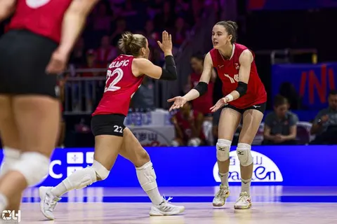 Photo 192 de l'album Ligue des Nations de Volleyball (VNL) – Jour 5 – Québec 2026