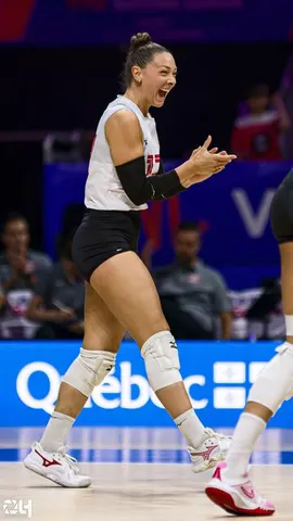 Photo 163 de l'album Ligue des Nations de Volleyball (VNL) – Jour 5 – Québec 2026