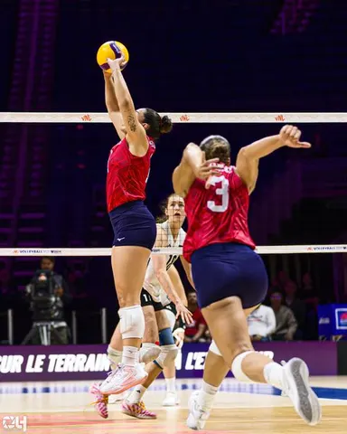 Photo 43 de l'album Ligue des Nations de Volleyball (VNL) – Jour 5 – Québec 2026