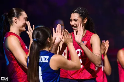 Photo 12 de l'album Ligue des Nations de Volleyball (VNL) – Jour 5 – Québec 2026