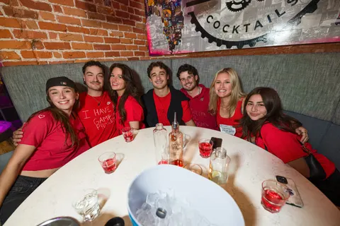 Photo 51 de l'album Red Flag Party — Médecine × Médecine dentaire, Université Laval