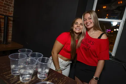 Photo 96 de l'album Red Flag Party — Médecine × Médecine dentaire, Université Laval