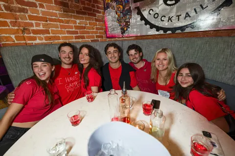 Photo 52 de l'album Red Flag Party — Médecine × Médecine dentaire, Université Laval