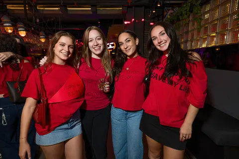 Photo 36 de l'album Red Flag Party — Médecine × Médecine dentaire, Université Laval