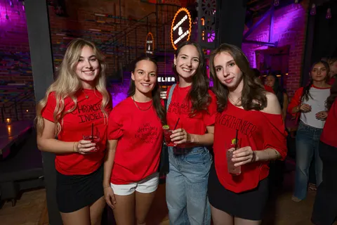 Photo 58 de l'album Red Flag Party — Médecine × Médecine dentaire, Université Laval