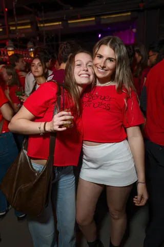 Photo 115 de l'album Red Flag Party — Médecine × Médecine dentaire, Université Laval